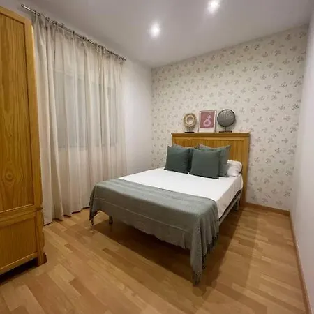 La Carihuelita Apartment *